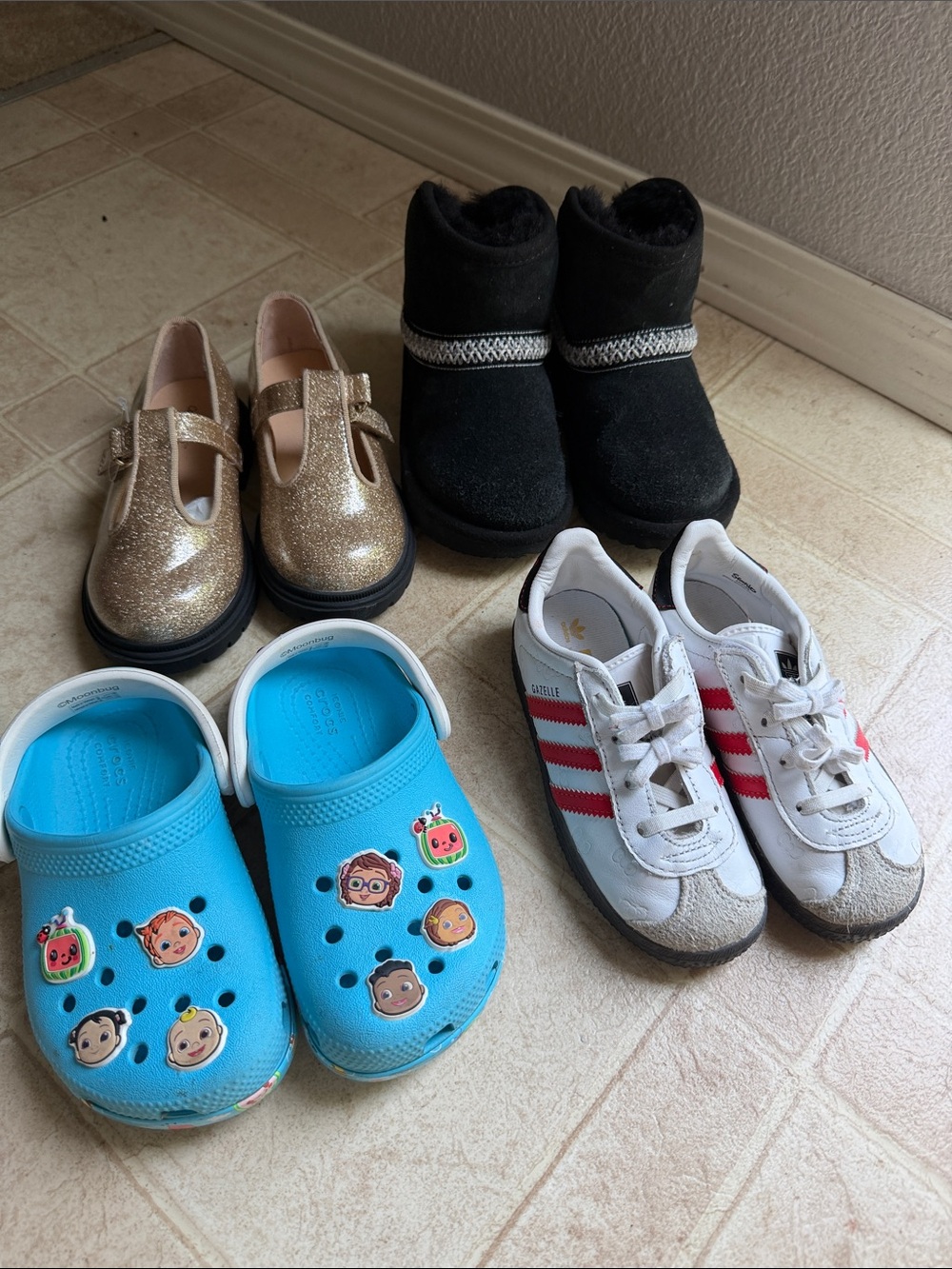 White and Red Kids Sneakers - Unbranded